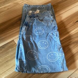 H&M + Smiley jeans